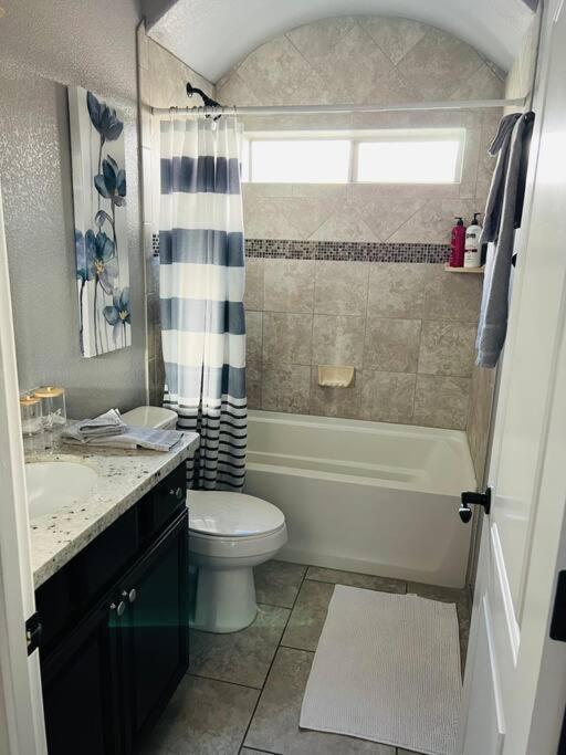 Havasu Retreat! Pool, Spa, Gym & View Lake Havasu City Exterior foto