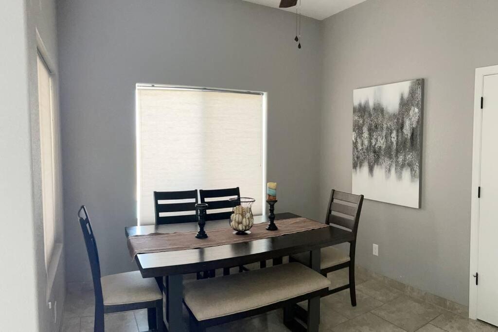 Havasu Retreat! Pool, Spa, Gym & View Lake Havasu City Exterior foto